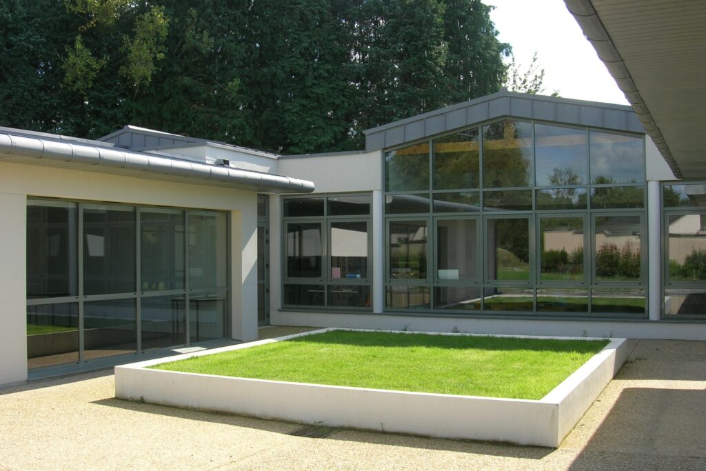 Médiathèque et Maison de l’Enfance de LOCQUELTAS (56)